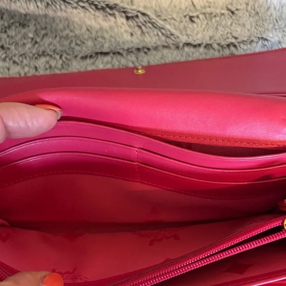 Authentic Vintage MCM Fuchsia Continental Wallet with Gold Accents and COA - Picture 10 of 16